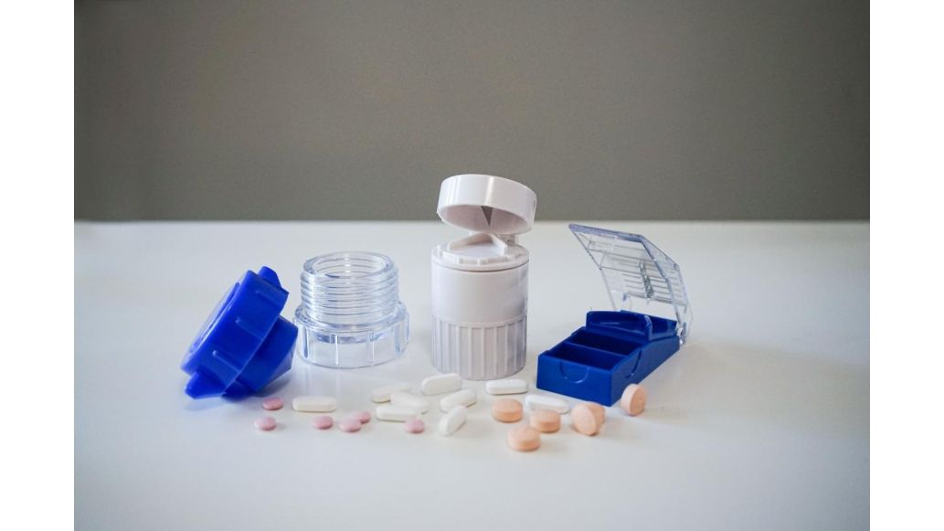 pill splitter, pill crusher and pill pulverizer