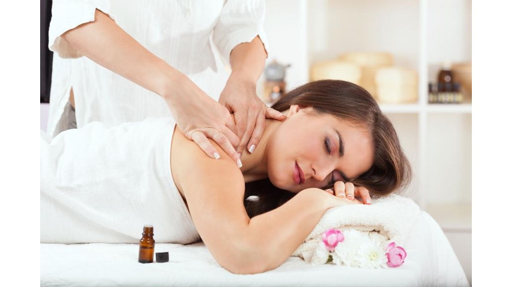 how-to-choose-the-best-carrier-for-your-essential-oils