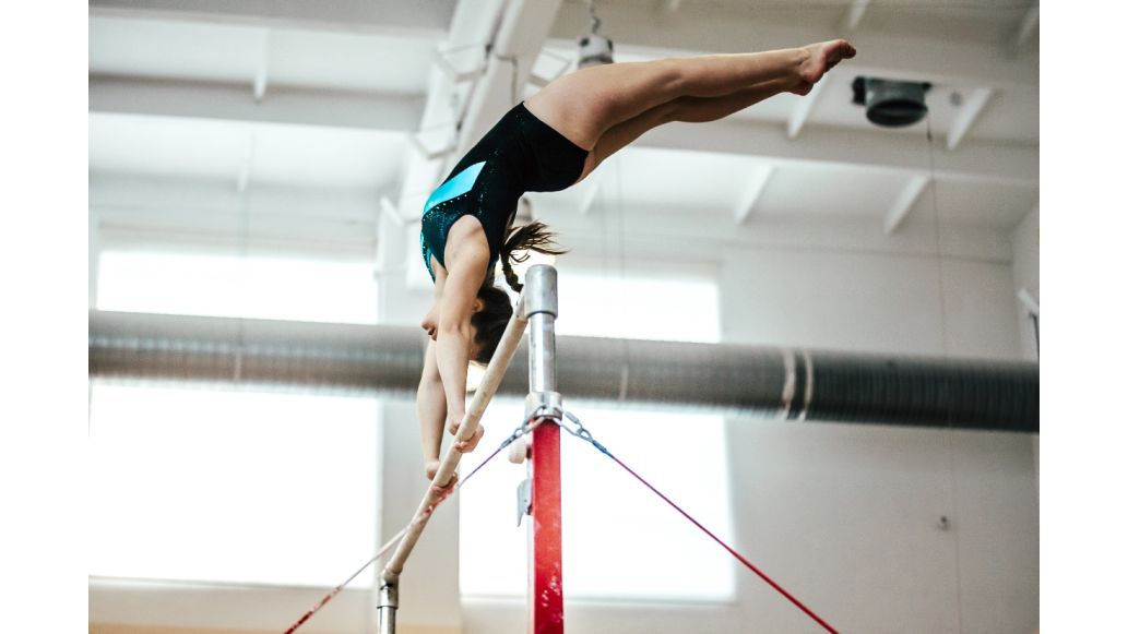 How to Treat Shoulder Impingement in Gymnasts