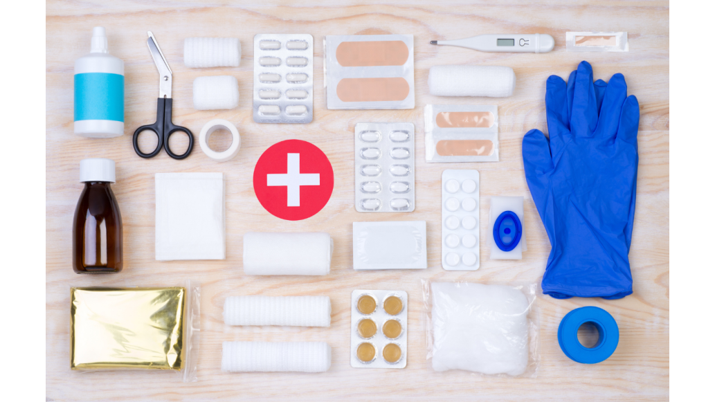 how to pack a first aid kit
