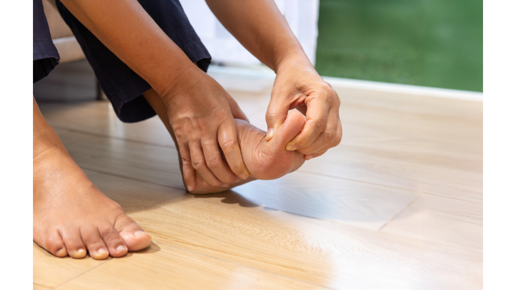 Quick Tape: Plantar Fasciitis Pain Relief