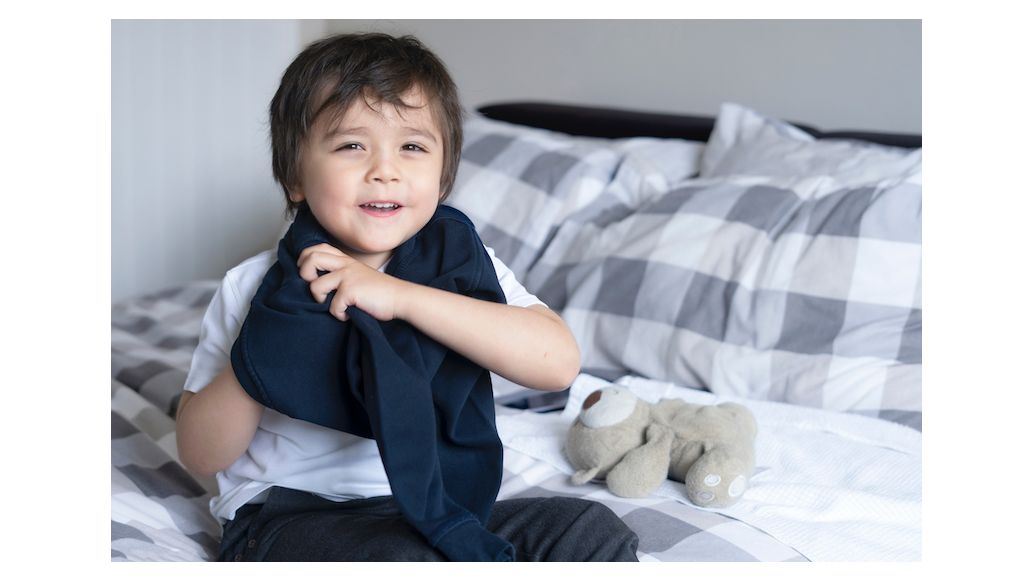 How to Teach Your Child to Dress Independently