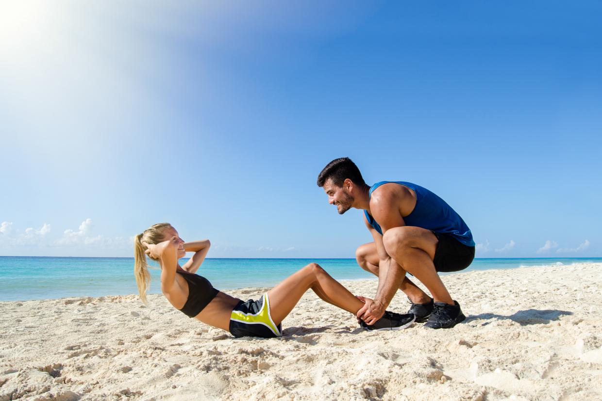 Try this 15 Minute Beach Workout Using a Resistance Band