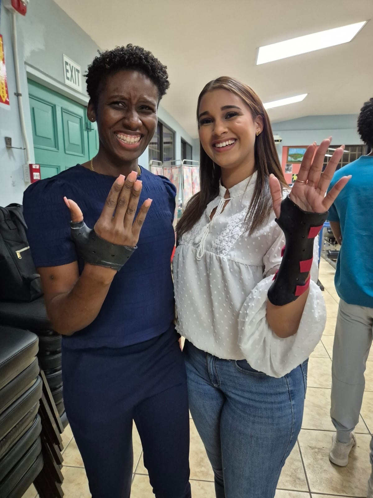 Hand splinting demonstrations and hands-on practice