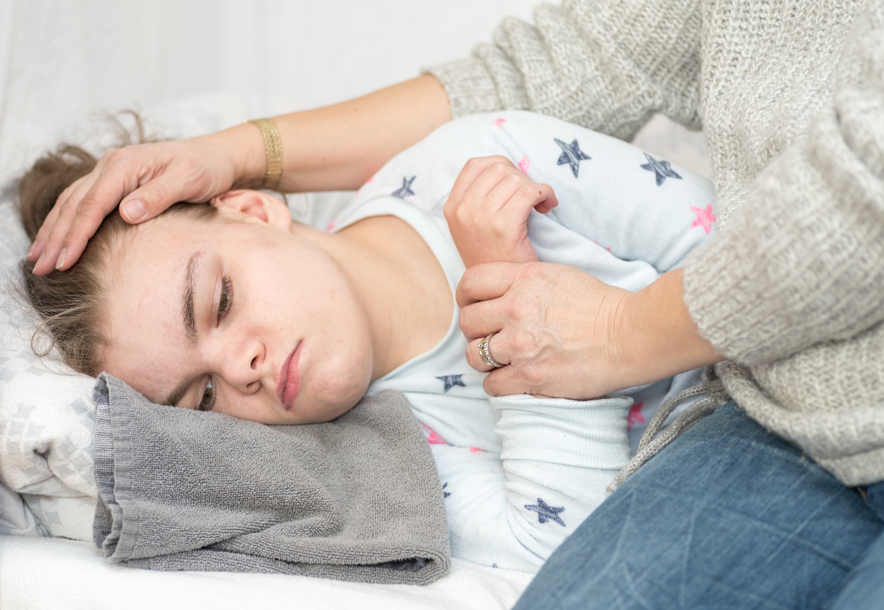 epileptic child in bed