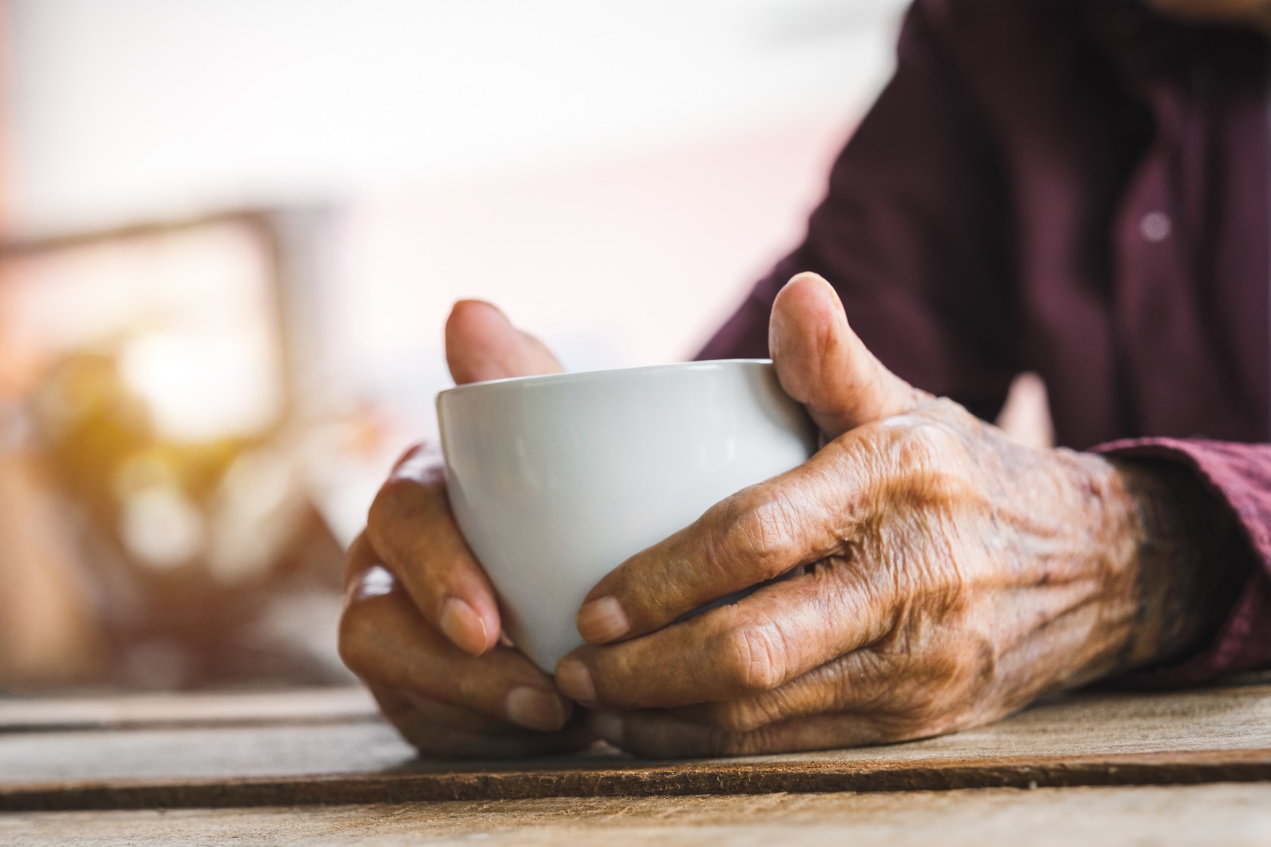 Weighted Insulated Mug :: large, heavy cup with single handle for Parkinsons