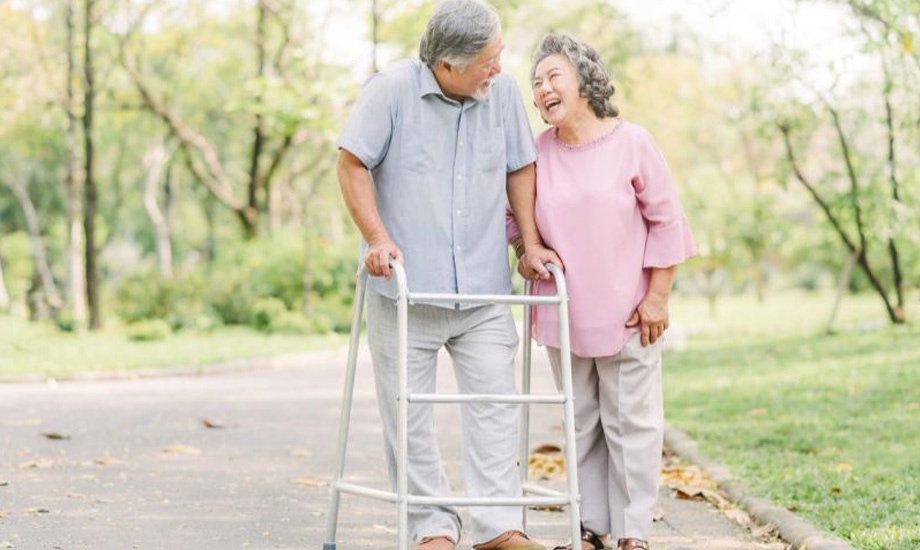Walker or rollator for your patient Article